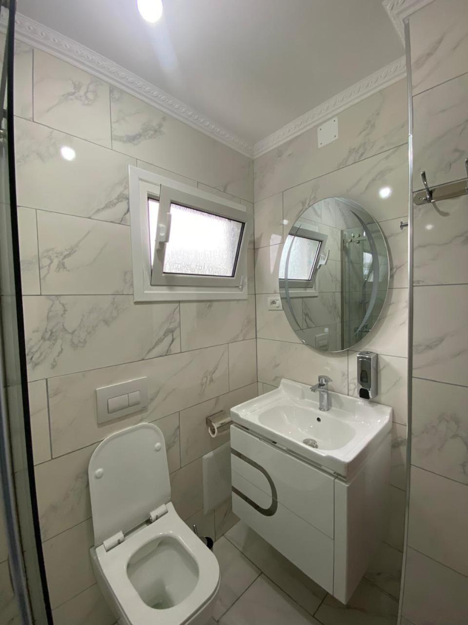 Rent Rooms Sakolli Berat Exteriér fotografie